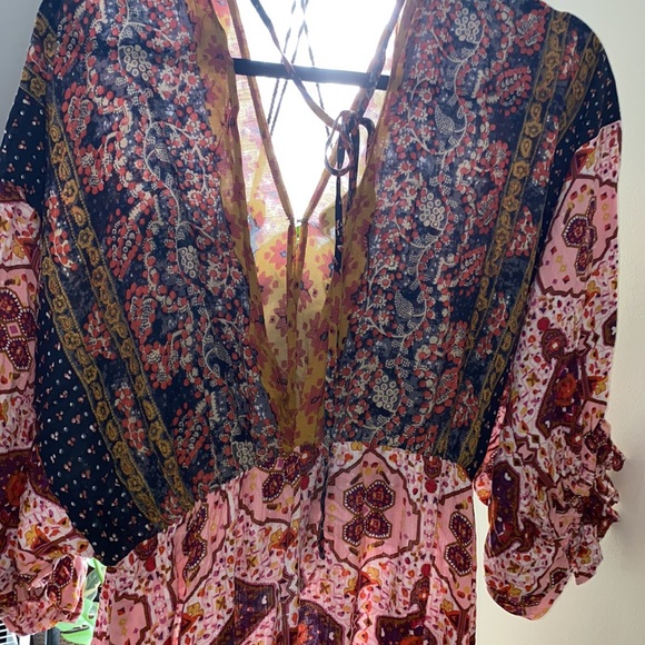 Size Medium, Umgee Dress - Picture 5 of 6